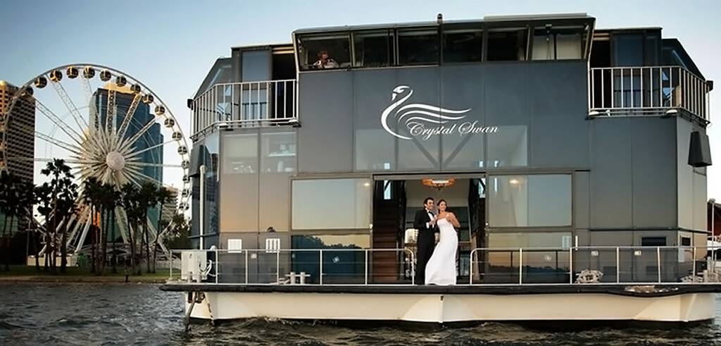 Best_Wedding_Venue_Crystal_Swan-2.jpg